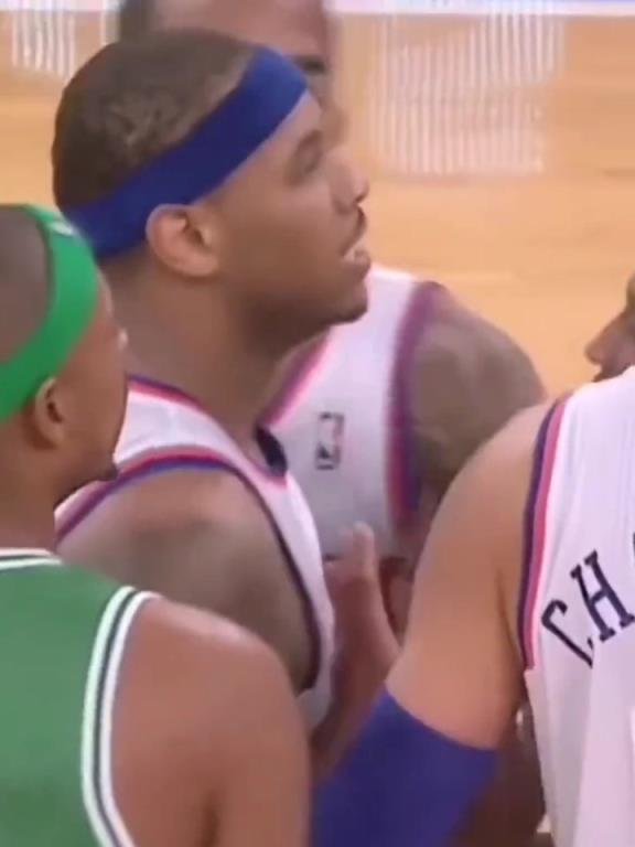 社會(huì)瓜！當(dāng)年安東尼與加內(nèi)特發(fā)生沖突，賽后瓜哥帶人堵綠軍大巴